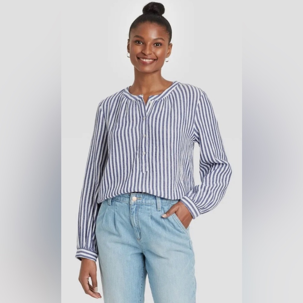 NWT Universal Thread Long Sleeve Blouse - S